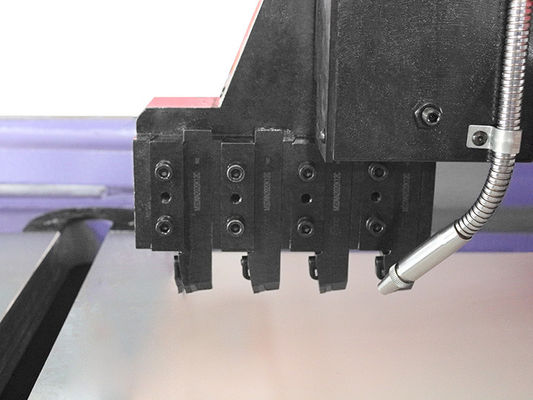 Διπλή CNC Β Drive αυτόματη μηχανή κοπτών αυλακιού για τις πόρτες γραφείων 1250mm 70m/Min