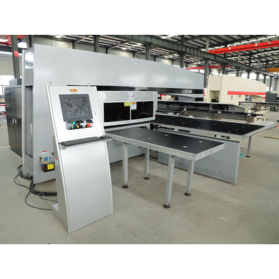 Punching τρυπών Τύπου διατρήσεων πυργίσκων 300 KN υδραυλικός CNC αυτόματος τύπος μηχανών Ο